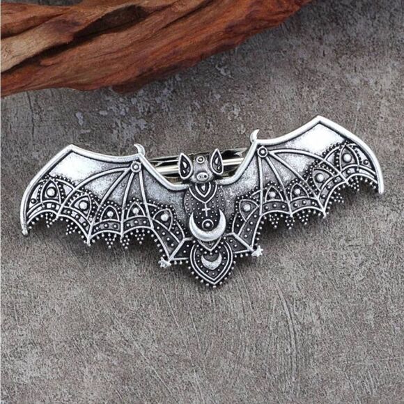 Gothic Bat Hair Clip, Silver, Vintage Inspired Engraved Lace Accent, Ele… - Picture 2 of 4